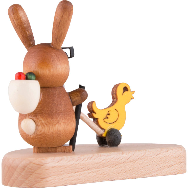 Bunny walking a Chick - 5,5 cm / 2.2 inch