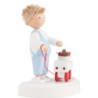 Flachshaarkinder Kleiner Junge mit Auto und Kirschen - 5 cm