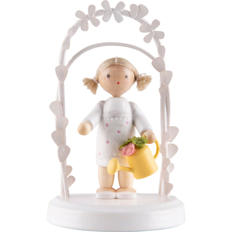 Flax Haired Children - Birthday Child with Watering Can - 7,5 cm / 3 inch