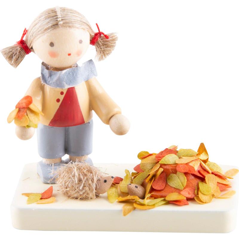 Flax Haired Children Girl with Hedgehog - 3,9 cm / 1.5 inch