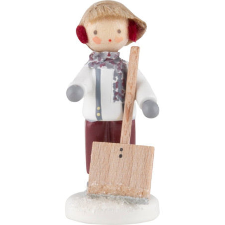 Flachshaarkinder Junge mit Schneeschippe - 4,8 cm