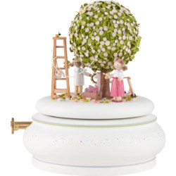 Music Box "The Old Cherry Tree" - Spring - 16 cm / 6.3 inch