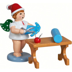 Weihnachtsengel mit Mütze und Schere am Schneidertisch - 6,5 cm