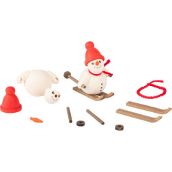 Bastelset Schneemann auf Ski mit roter Mütze - 6 cm