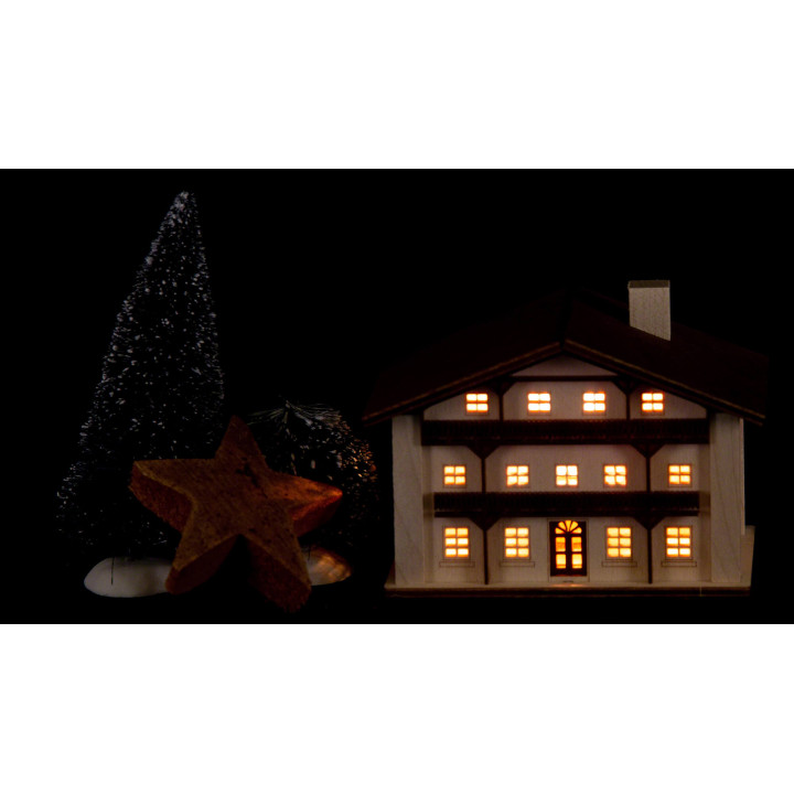 Lighted House - Mountain House - 8,5 cm / 3.3 inch
