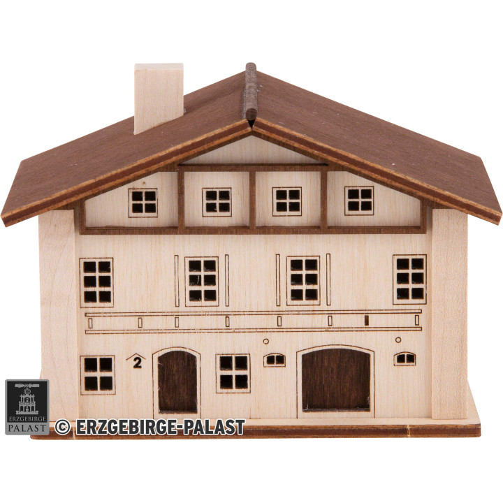 Lighted House - Mountain Farm - 8,5 cm / 3.3 inch