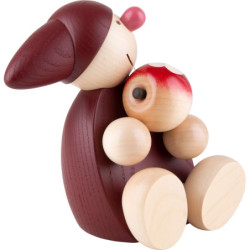 Wicht mit Apfel sitzend - rot - 15 cm