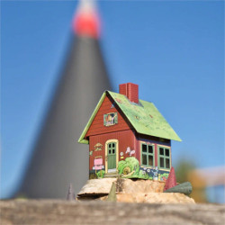 Metall-Räucherhaus "Kunterbunt" - 9,8 cm