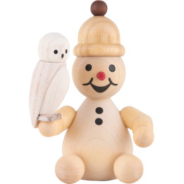 Schneemann Junior mit Schneeeule sitzend - 7 cm