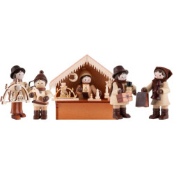 Family Trip to the Christmas Market (Thiel)