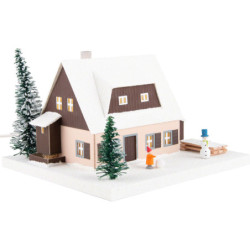 Lichterhaus Erzgebirgshaus mit Schuppen, klein - 18,5 cm
