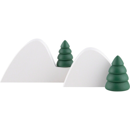 Winterlandschaft mit 2 halben grünen Bäumen - 10 cm
