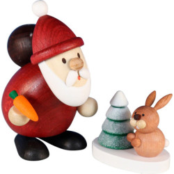 Weihnachtsmann mit Hase und verschneitem Baum  - 9 cm