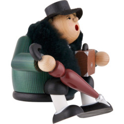 Smoker - Travelling Auntie - Shelf Sitter - 16 cm / 6,3 inch